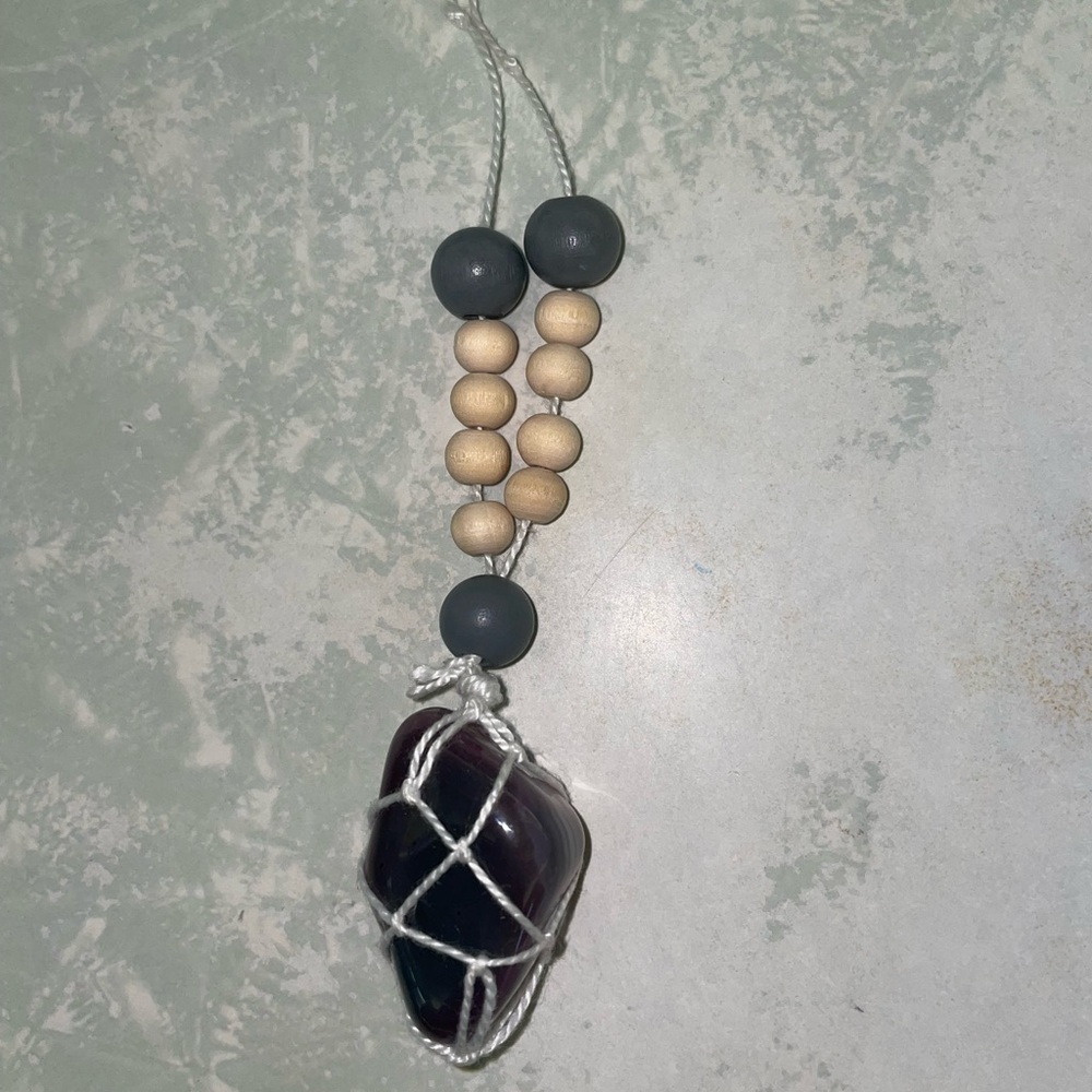 Crystal holder necklace